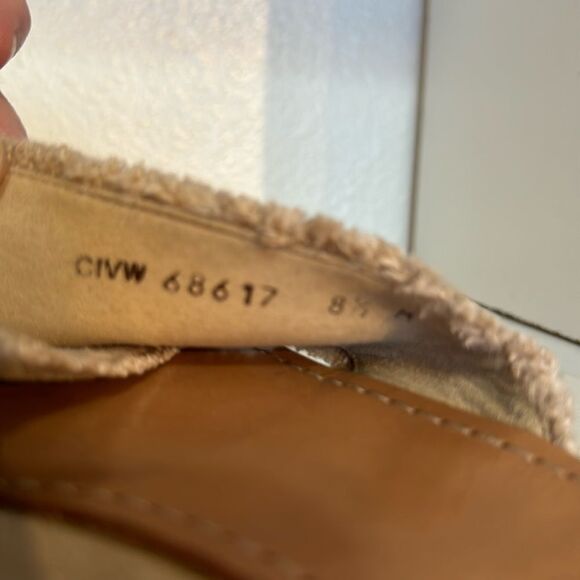 Stuart Weitzman Suede Crossover Slide Sandals Taupe Fringe Trim Minimalist - Picture 13 of 15